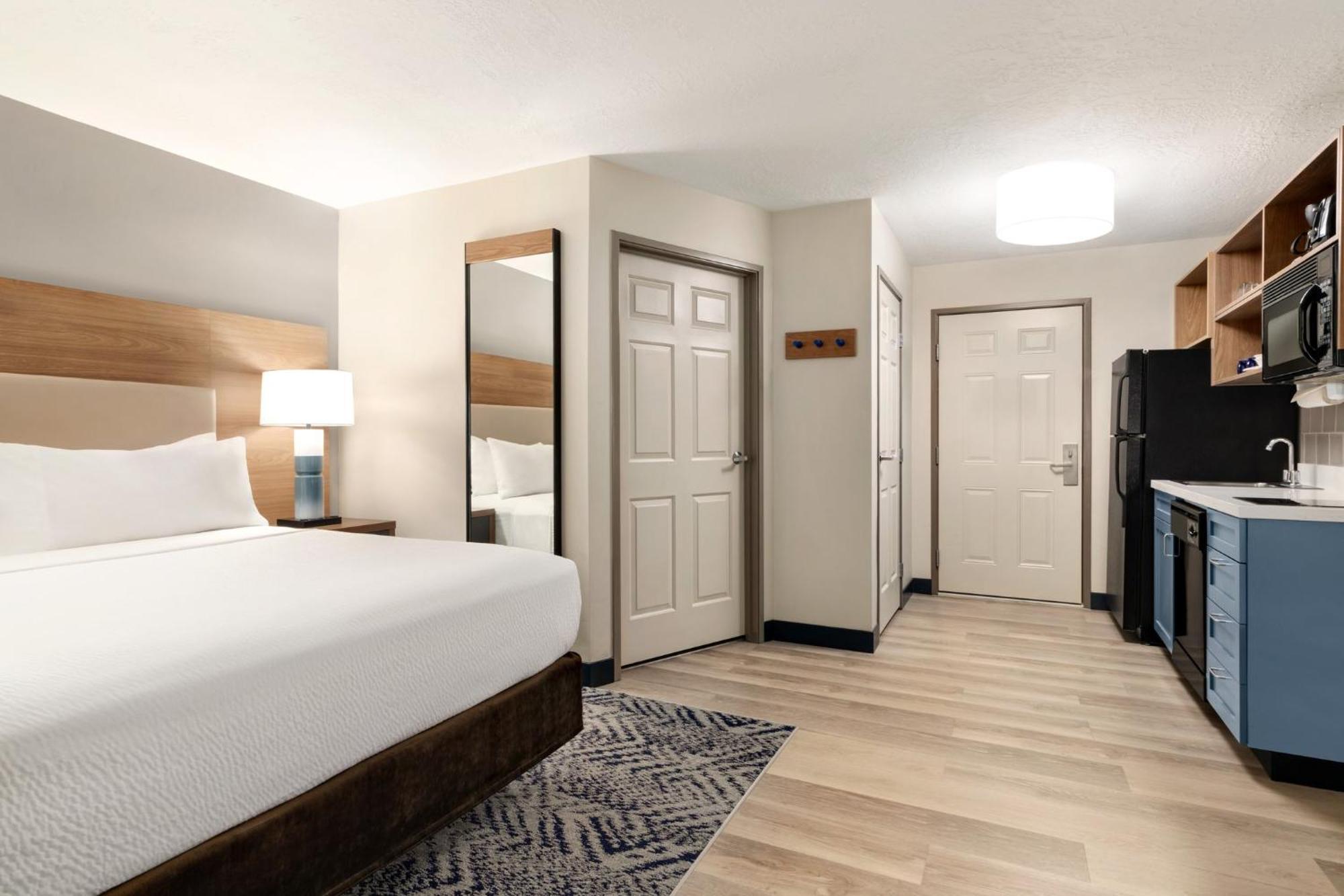 Candlewood Suites Boise - Towne Square By Ihg Kültér fotó